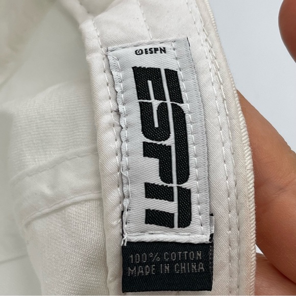 ESPN Zone. Las Vegas Ball Cap. White and Pink. In excellent condition! - Picture 4 of 5